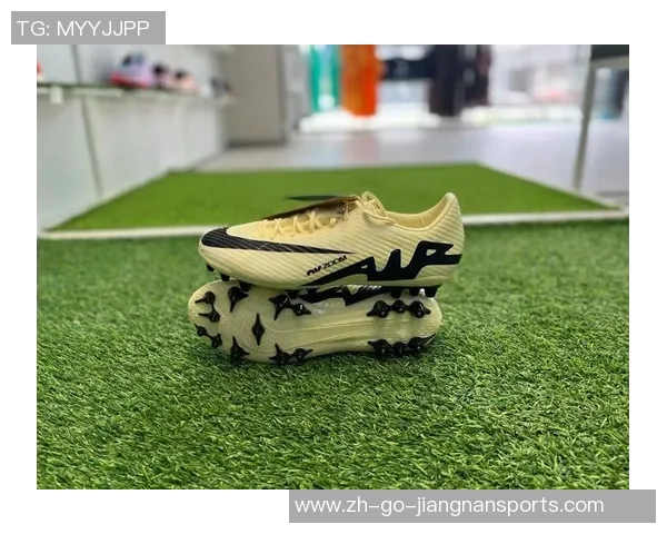 球星穿足球鞋选择什么样的钉?解析不同钉型对比赛表现的影响 球星穿足球鞋选择什么样的钉?解析不同钉型对比赛表现的影响