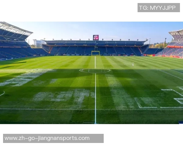 足球巨星洛佩兹辉煌生涯与绿茵场上的荣耀时刻揭秘 足球巨星洛佩兹辉煌生涯与绿茵场上的荣耀时刻揭秘